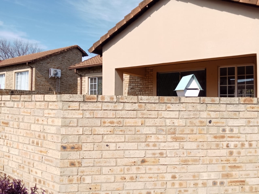 2 Bedroom Property for Sale in Sasolburg Ext 11 Free State